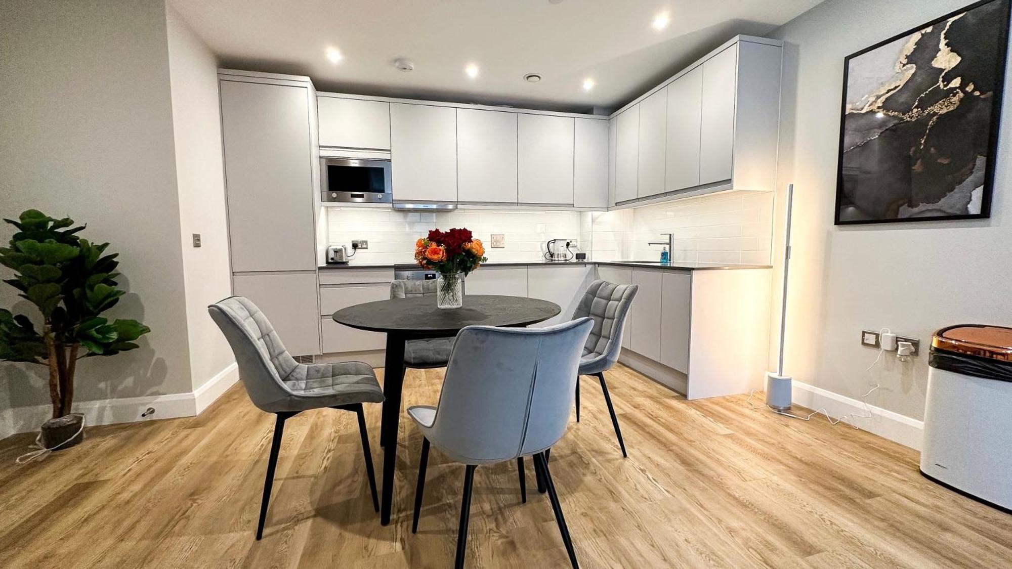 Duplex 3Bed 3Bath Modern Fast Wifi - Luxurylondonstays Exterior photo